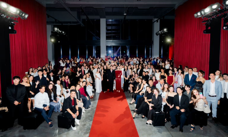 ออริจิ้น เอเจ้นท์ คลับ ผนึก เอ็ม ดิสทริค สร้าง Agent Experience Community เปิดแคมเปญ "BEYOND THE RUNWAY" ต่อยอดฐานเอเจ้นท์และลูกค้าต่างชาติ