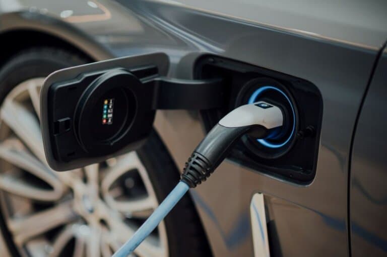 การเลือก Home Charger ชาร์จรถยนต์ EV สำหรับติดตั้งในบ้าน
